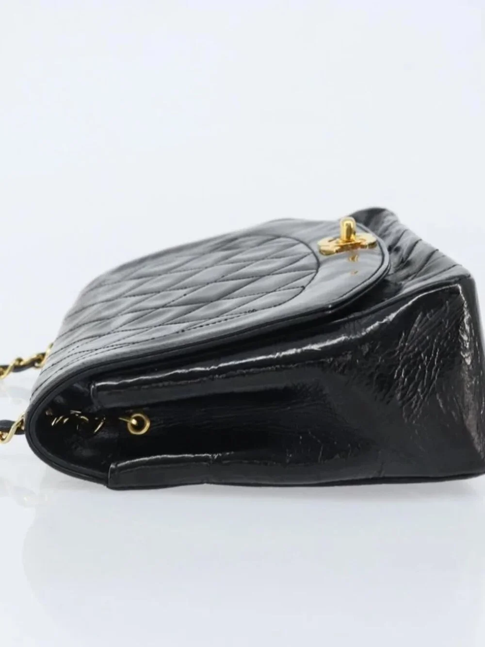 CHANEL Diana 25 Matelasse Chain Bag Patent Leather Black Gold CC Auth bs34314